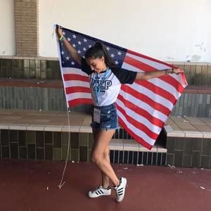 Meet your Posher, Beatrice